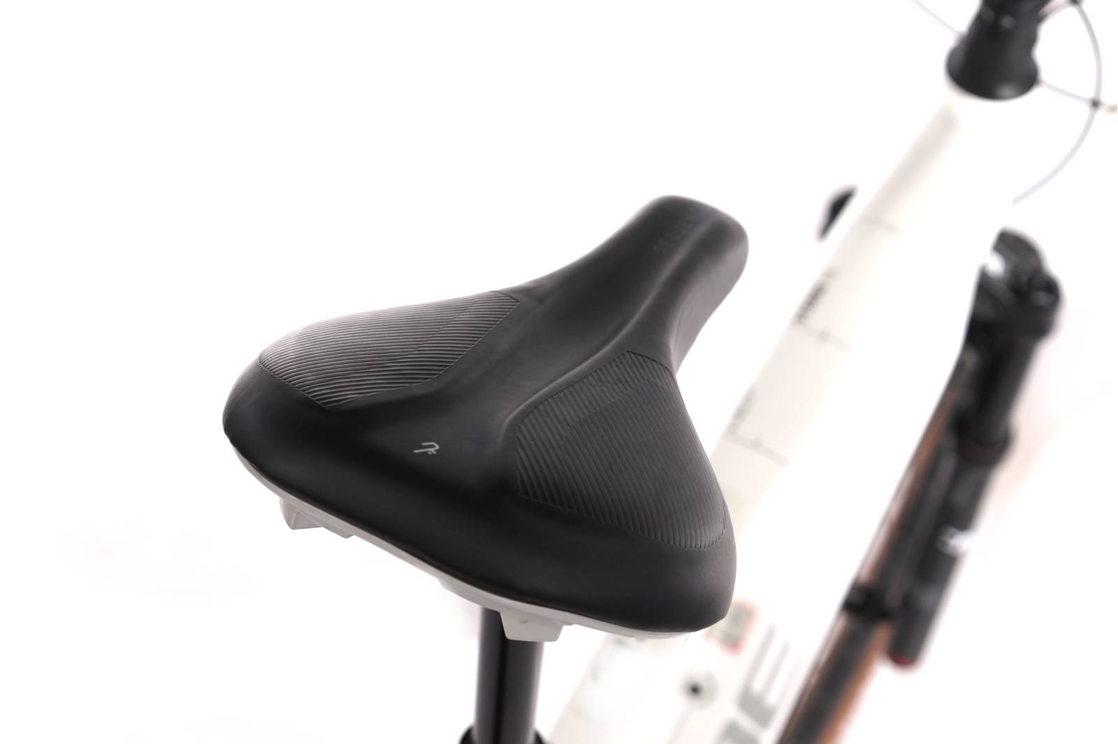 Cube Stereo Hybrid