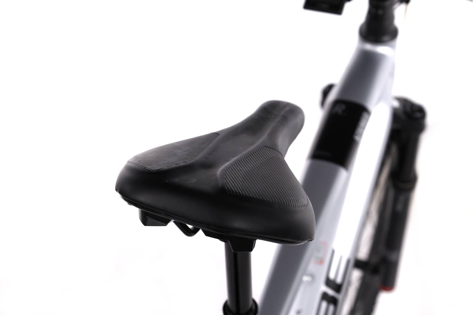Cube Stereo Hybrid 120 Race 750
