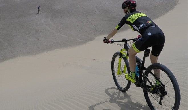 Rouler dans le sable avec le pneu Schwalbe G-One Speed