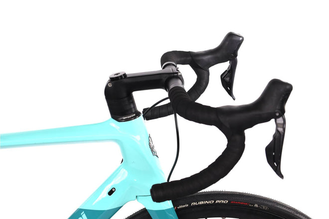 Bianchi Infinito CV Ultegra DI2 - Bicicleta de carretera