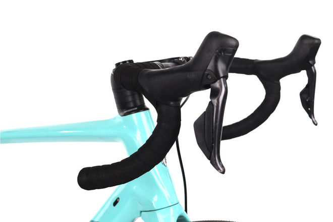 Bianchi Infinito CV Ultegra DI2 - Bicicleta de carretera