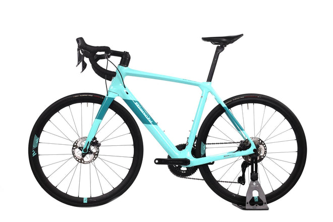 Bianchi Infinito CV Ultegra DI2 - Bicicleta de carretera