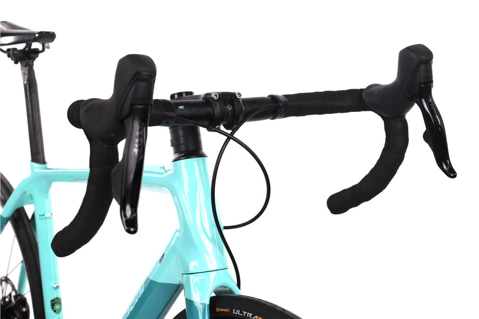 Bianchi Infinito CV Rival AXS