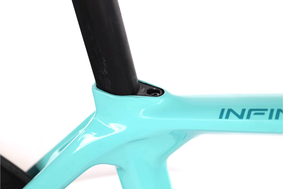 Bianchi Infinito CV Rival AXS