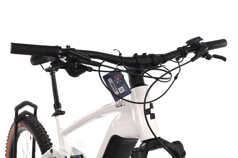 Cube Stereo Hybrid