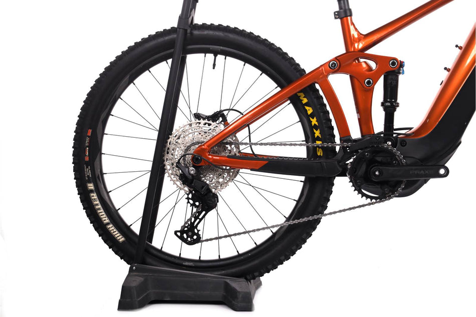 Giant Reign E+3