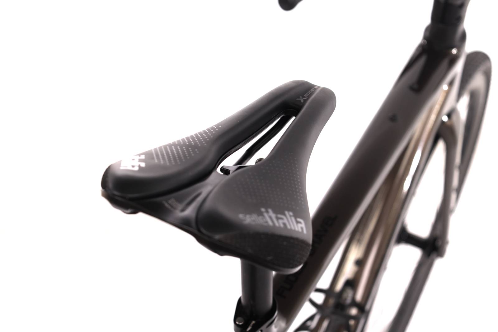Benotti Fuoco Gravel Carbon Tobacco Rival AXS