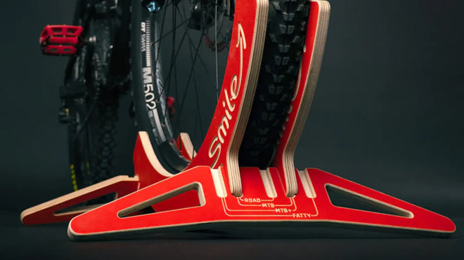 Soporte de madera para bicicleta Hopper Smile