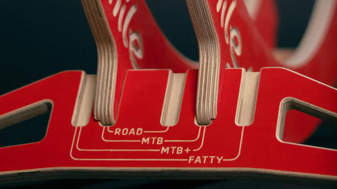 Soporte de madera para bicicleta Hopper Smile