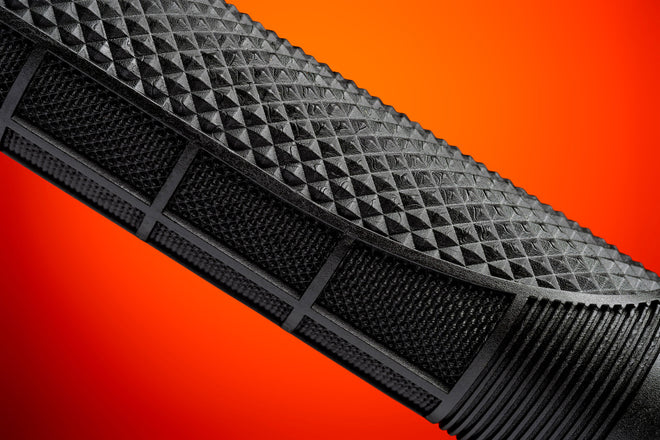 Puños Deity MEGATTACK